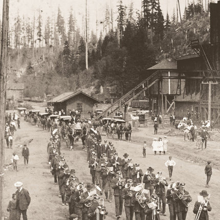 Company Towns of the Pacific Northwest
