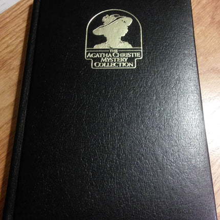Death Comes As the End (The Agatha Christie Mystery Collection)